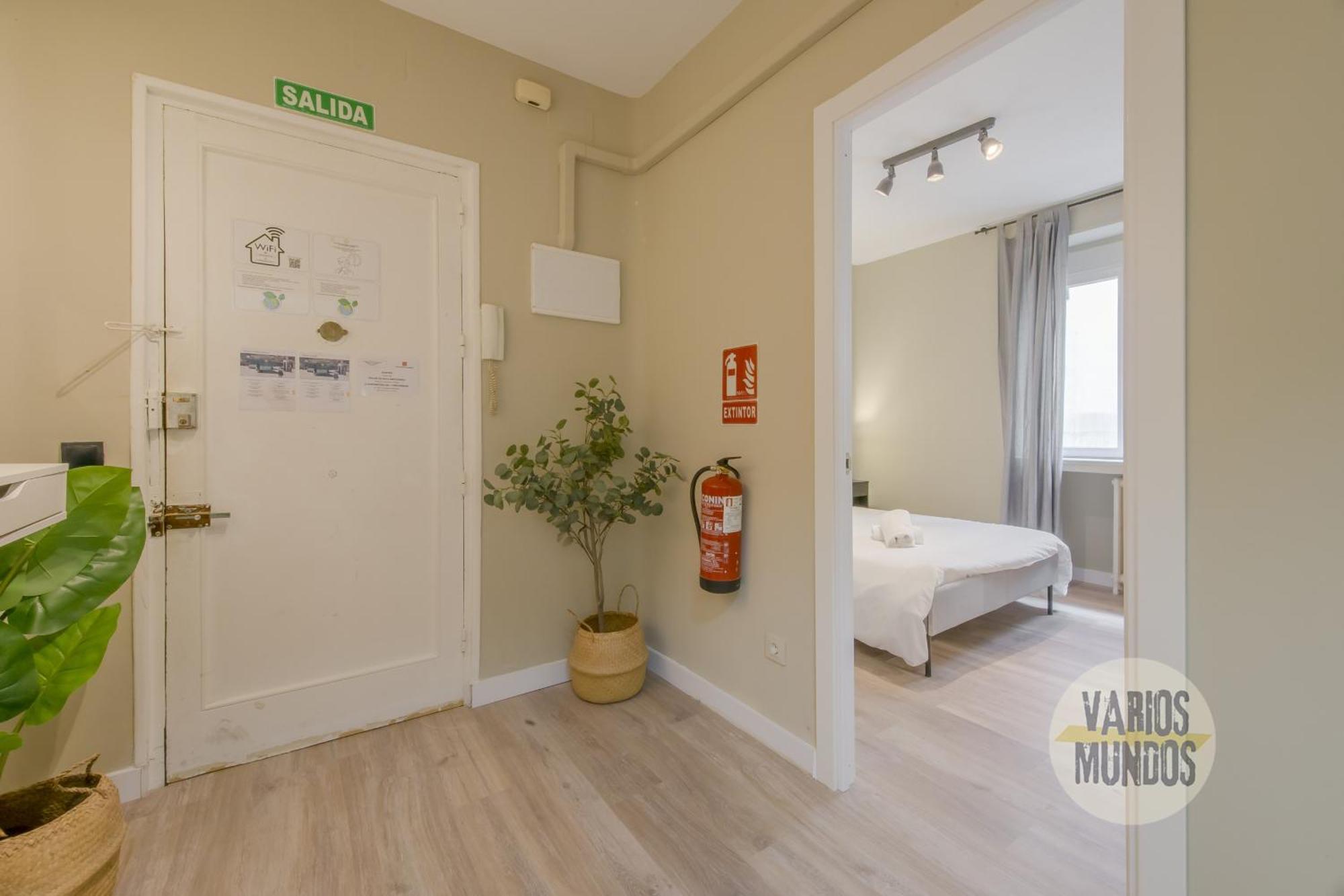 Practico Apt 7Pax En Calle Santa Ana Centro De Мадрид Екстер'єр фото